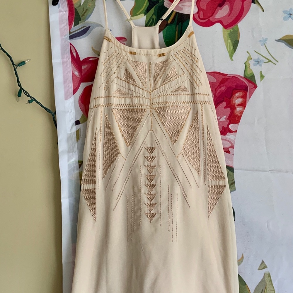 Foreign Exchange | Cream Sleeveless Shift Dress